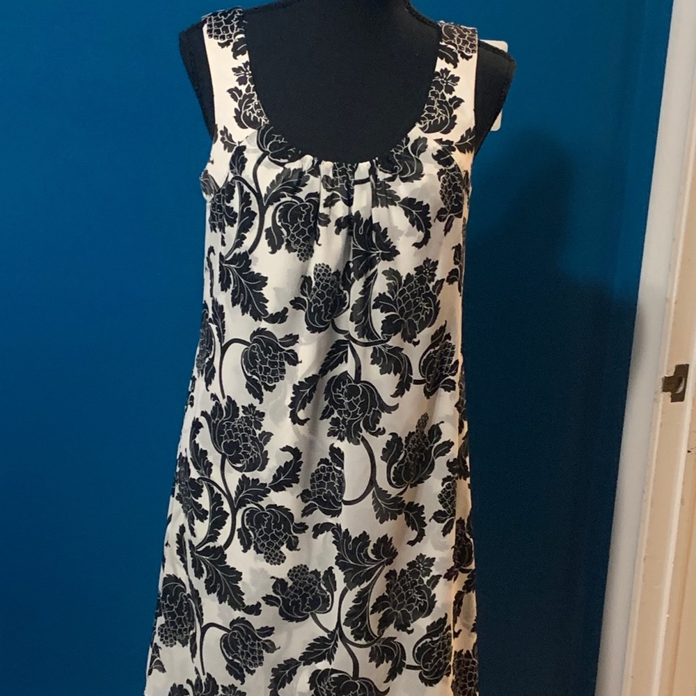 White House black market sun dress